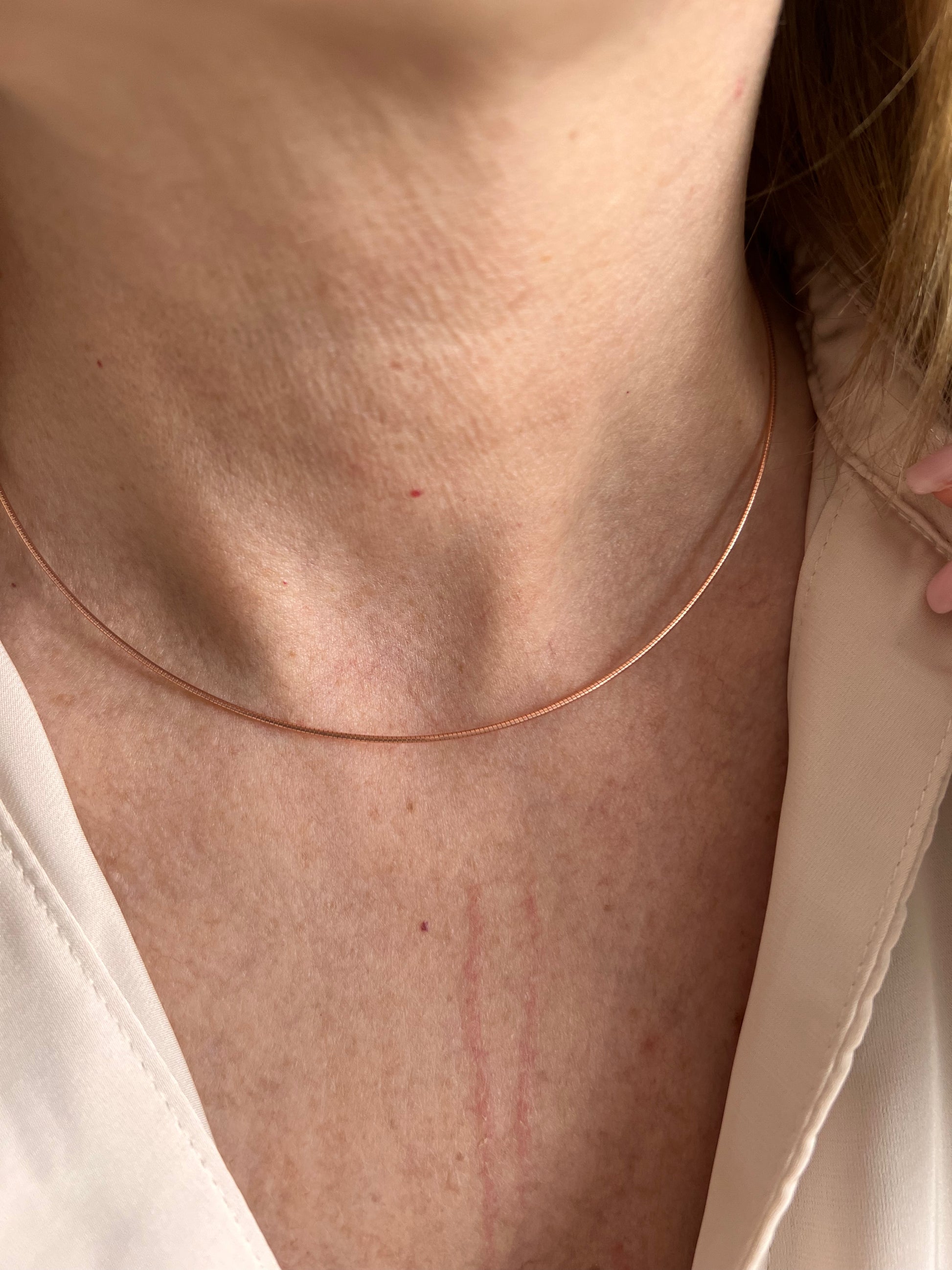 Collana filo rigido
