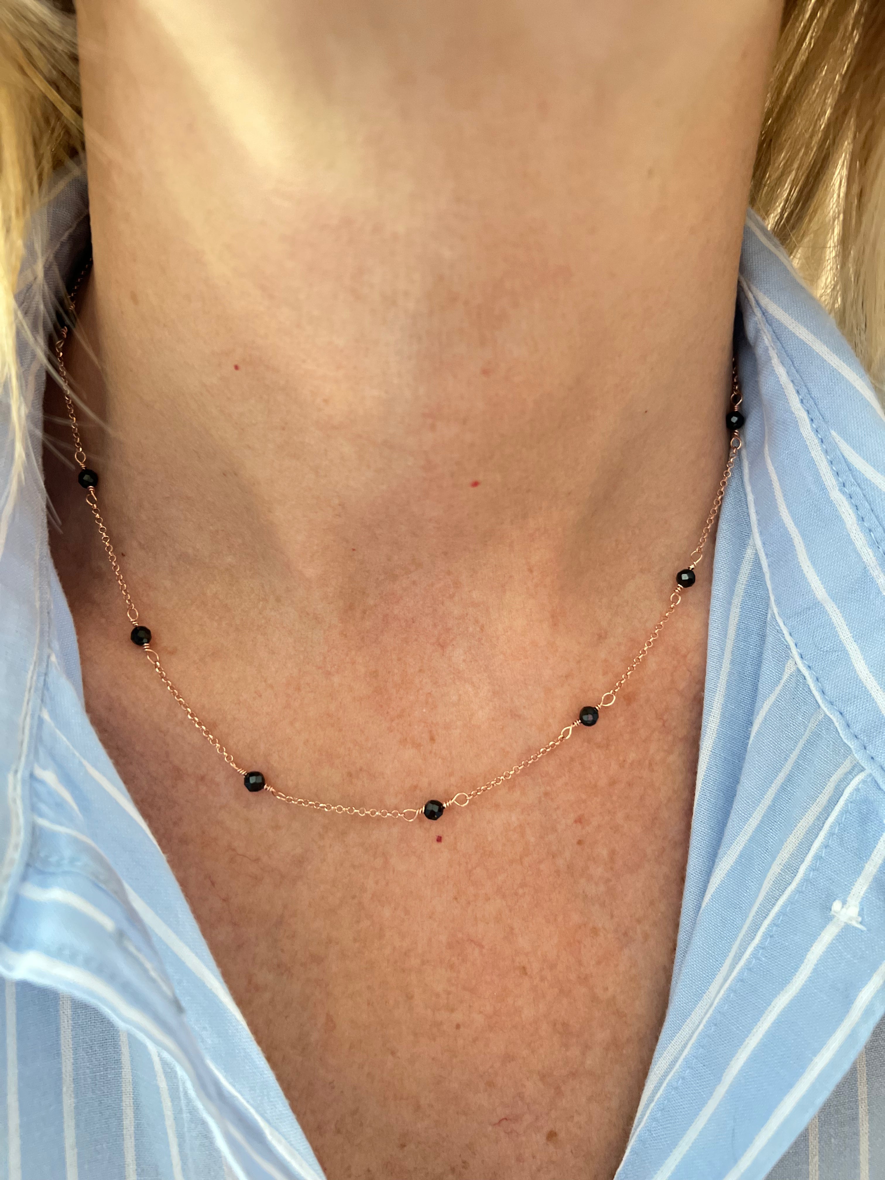 Girocollo cristalli neri