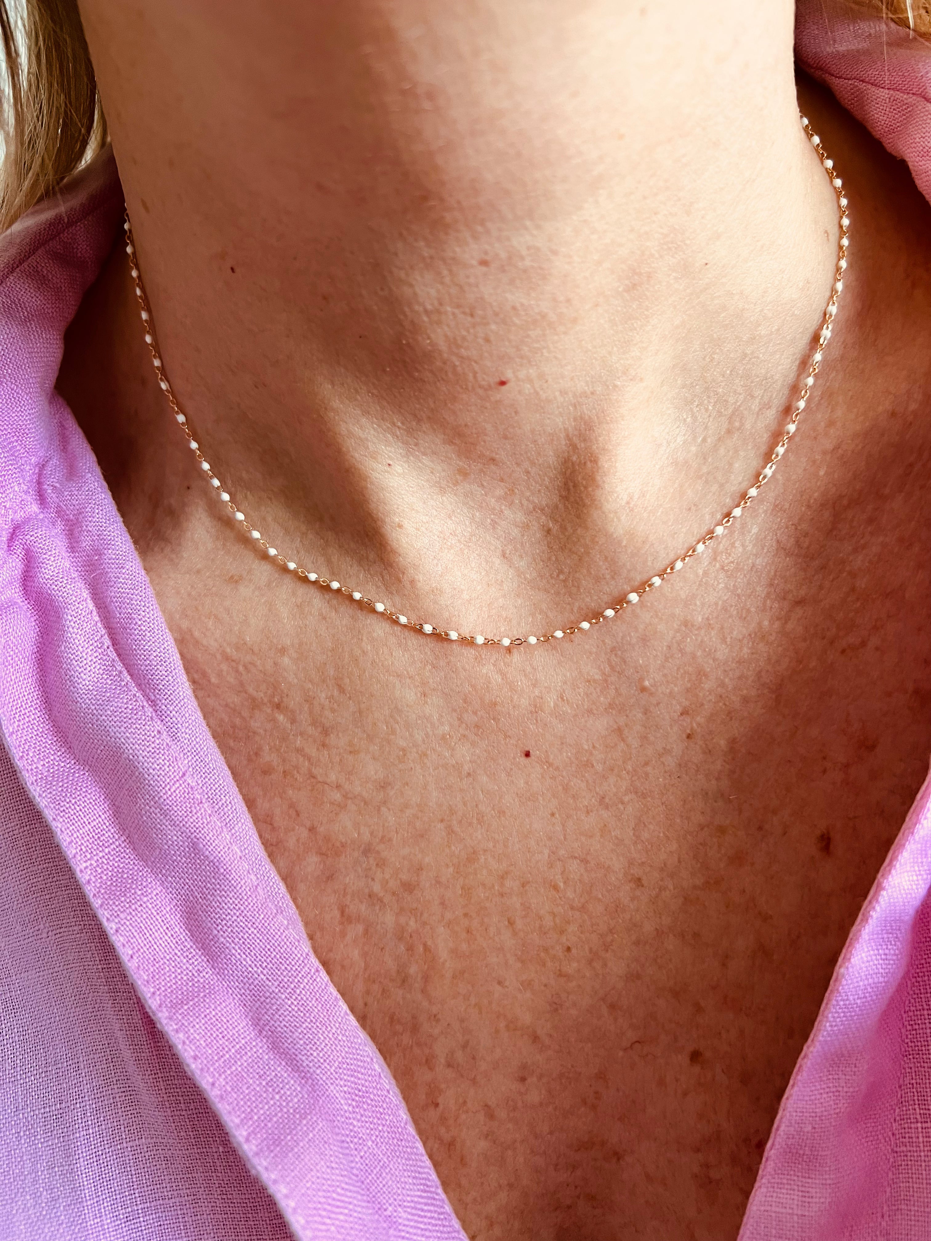 Girocollo sfere smaltate bianche