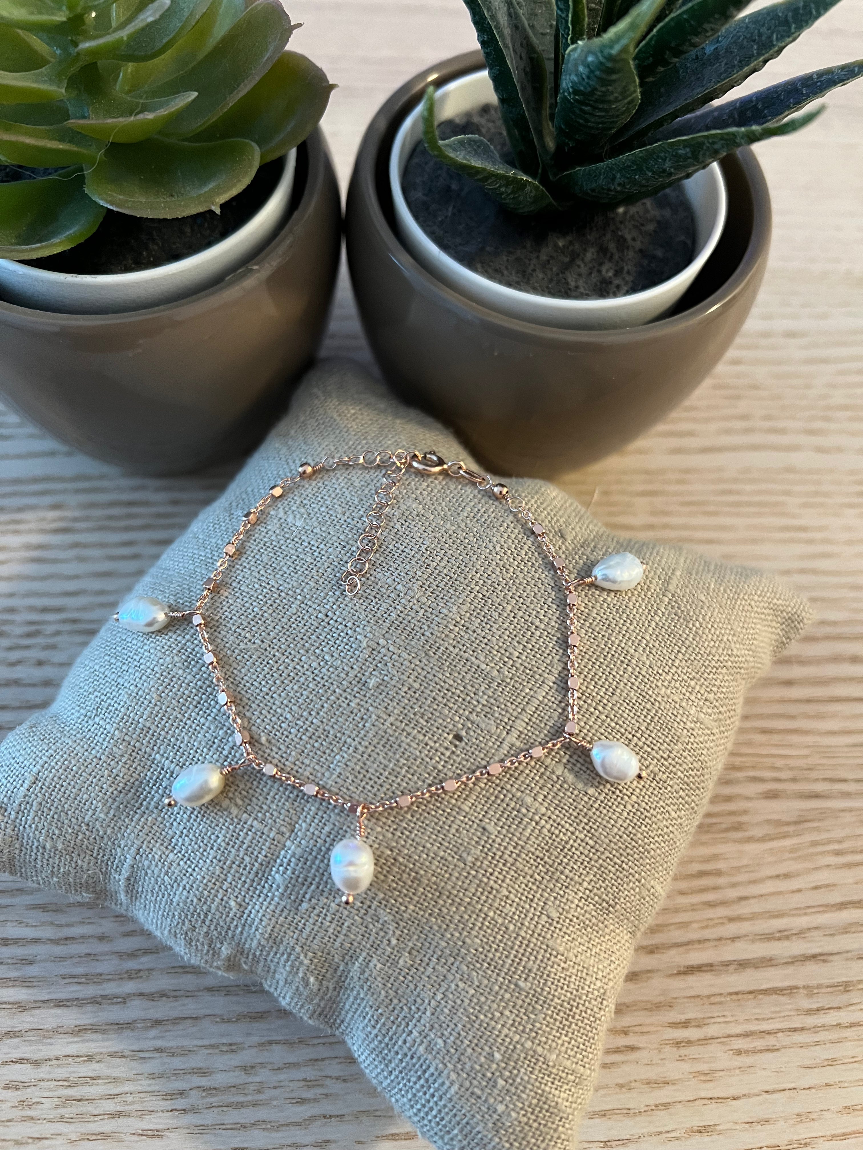 Bracciale cubetti e perle barocche